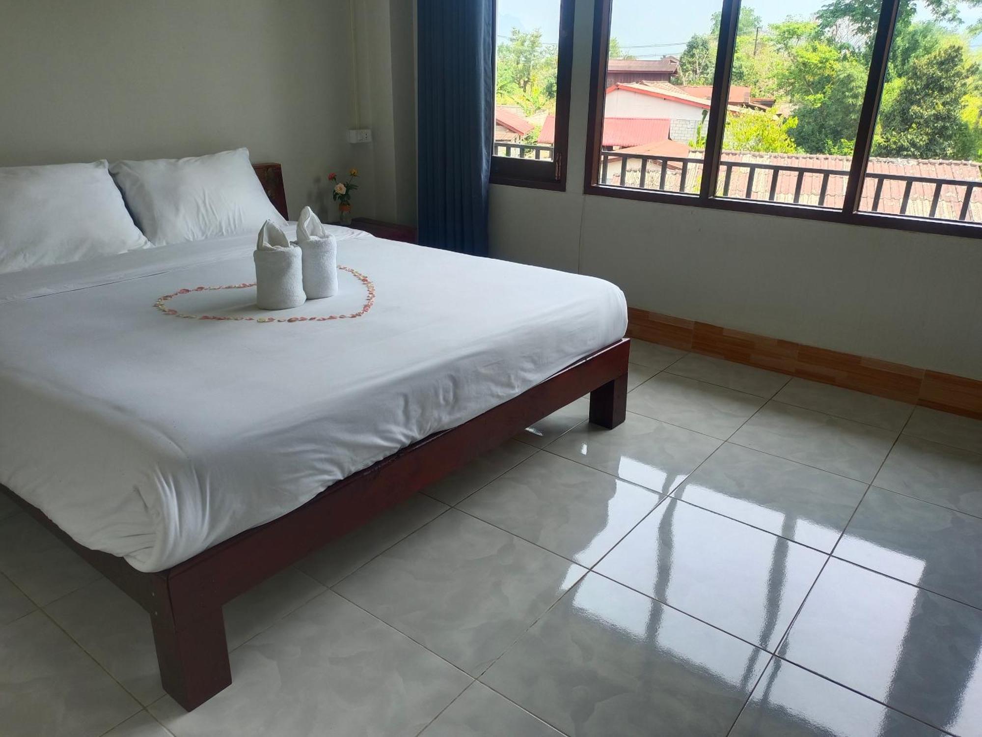 Vang Vieng Champa Hotel Екстериор снимка