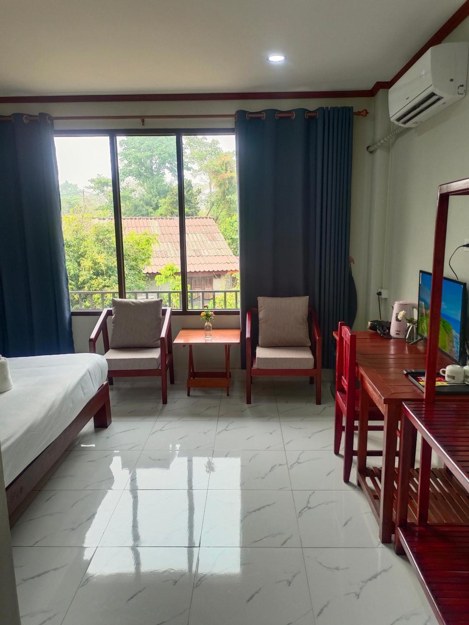Vang Vieng Champa Hotel Екстериор снимка