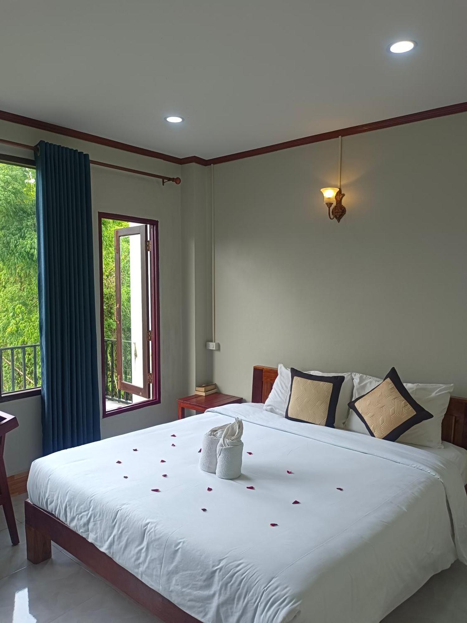 Vang Vieng Champa Hotel Екстериор снимка