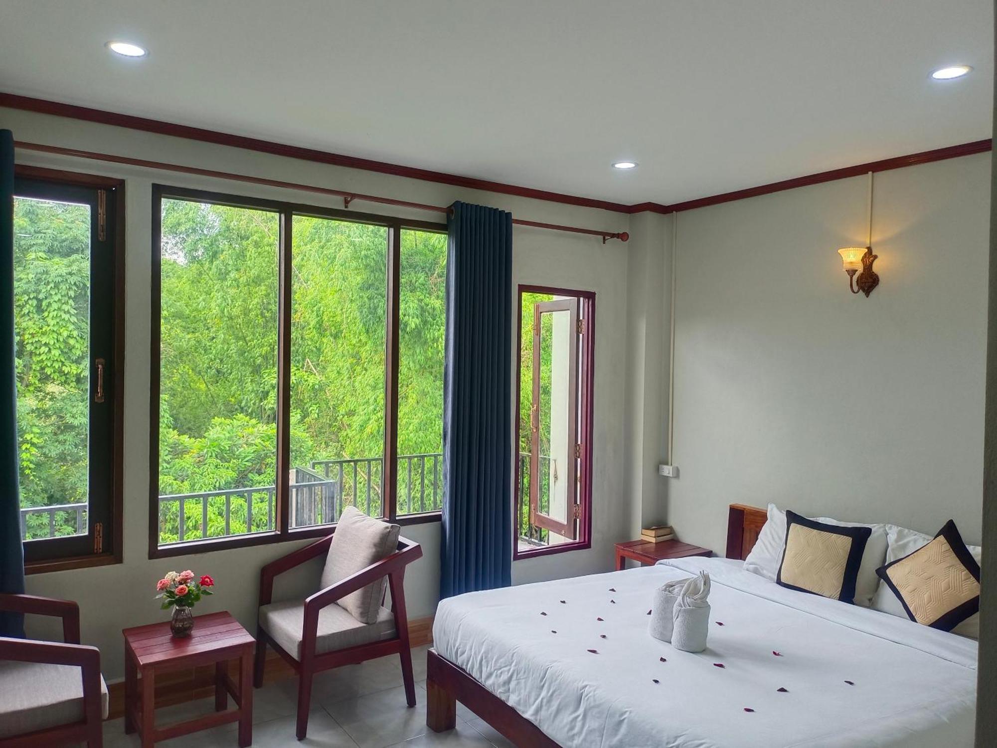 Vang Vieng Champa Hotel Екстериор снимка