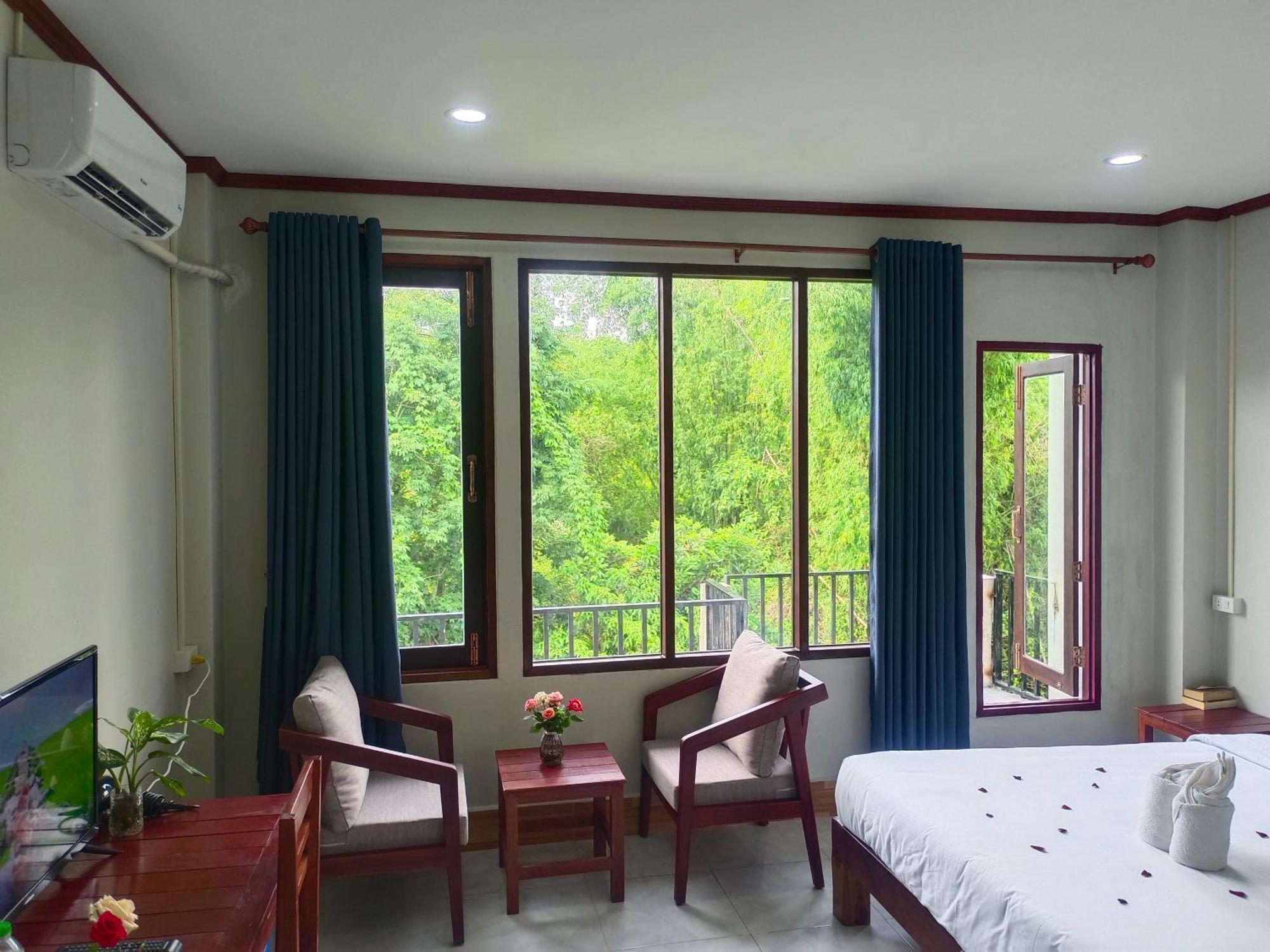 Vang Vieng Champa Hotel Екстериор снимка